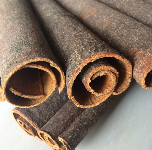 혼합 계피 껍질 차 